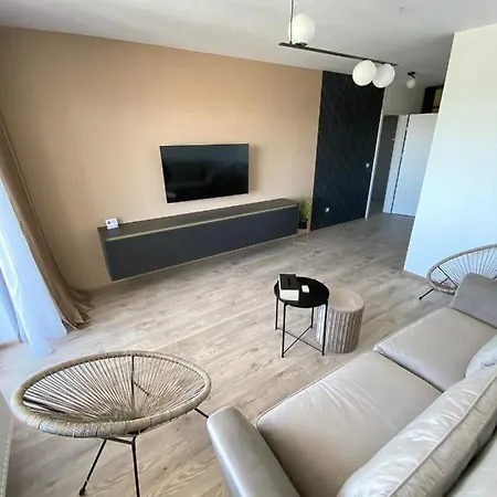 Apartament Apartament Regim Hotelier Coresi Nobi