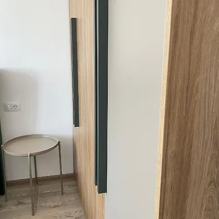 Apartament Apartament Regim Hotelier Coresi Nobi *